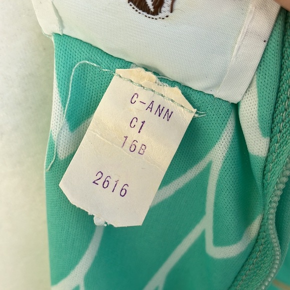 Vintage 60s 70s Sea Foam Green Printed Dress and Jacket Set - Picture 9 of 11